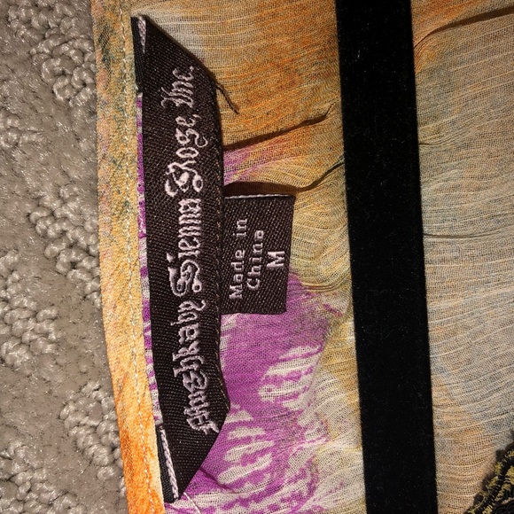 Cute Colorful Shirt - Picture 6 of 7